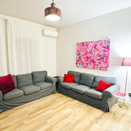 Bellhome 1 - Elegante Appartamento Nel Centro Di Bari Exterior foto